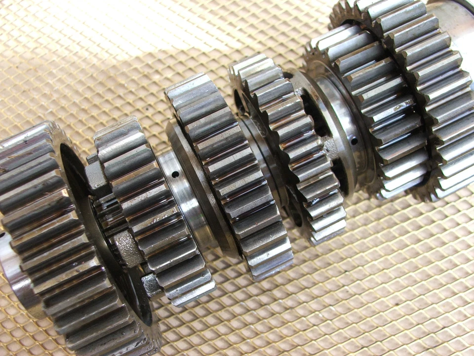 Triumph speed four TT600 caja de cambios eje de salida + juego de engranajes completo Foto 3 de 3