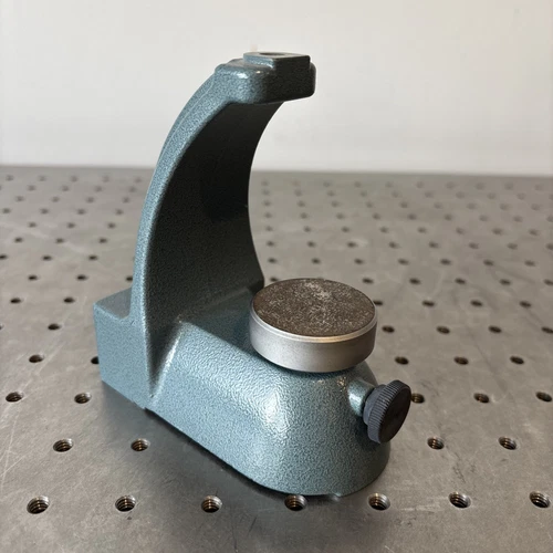 Mitutoyo 7056 Dial Gage Upright Stand