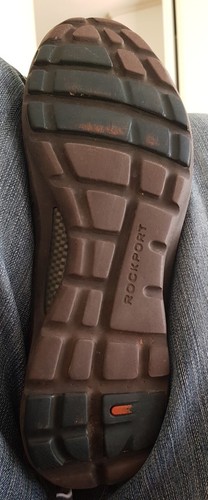 Women's Rockport Leather Walking Shoes Wide US 8, UK 5.5, Eur 38.5. SLIPPERY !! - Picture 13 of 13