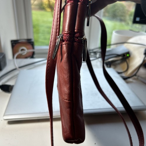 Red Leather Lorenz Accessories Shoulder Bag - Picture 2 of 12