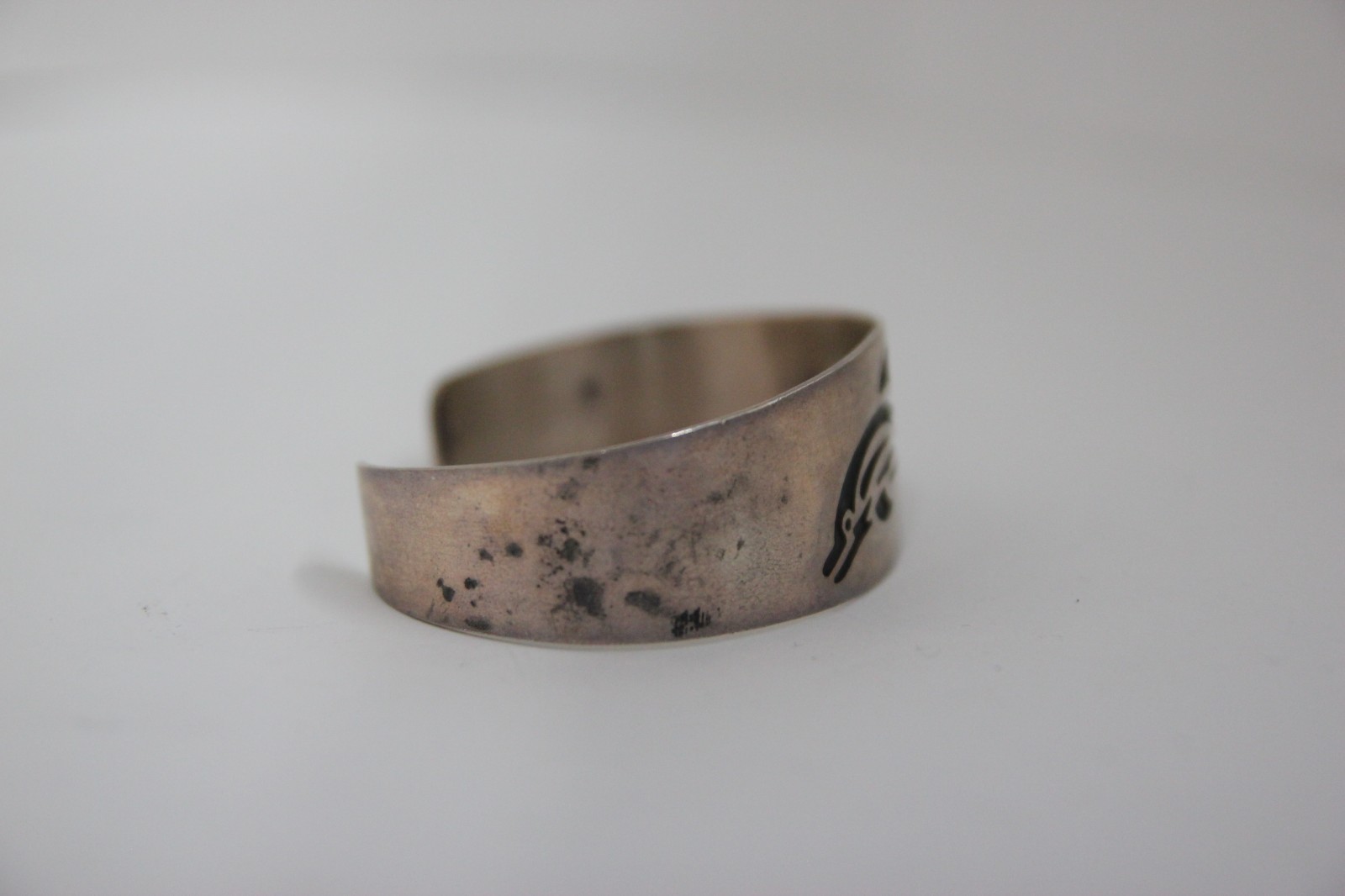 925 Silver Dolphin Pattern Cuff Bracelet - image 7