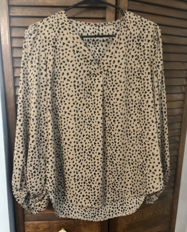 Beige Black Animal Print Button Front V-Neck Long Sleeve Blouse L