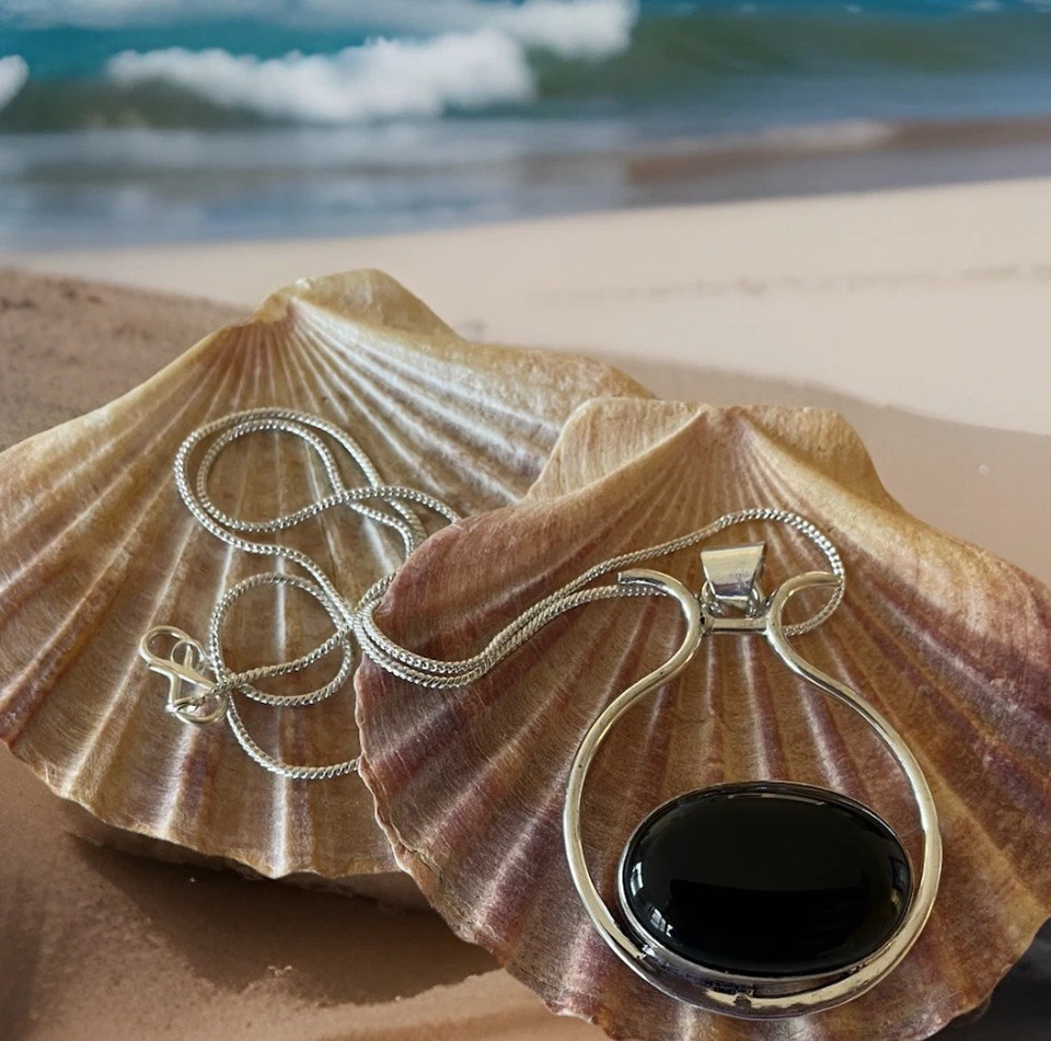 Collar Colgante Estilo Moderno Ónix Negro - Chapado en Plata de Ley 925 - Nuevo Foto 2 de 4