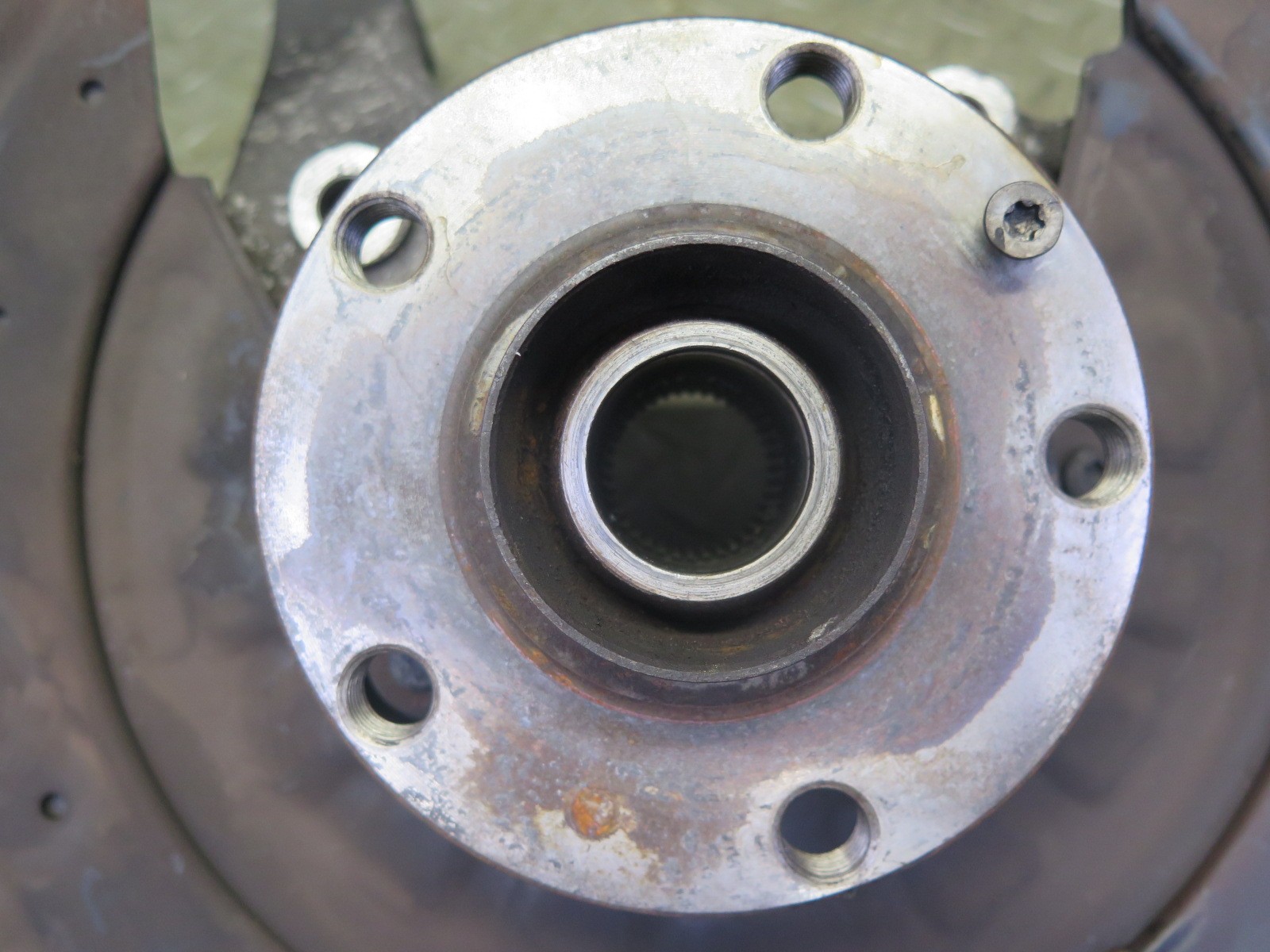 2006-2012 BENTLEY CONTINENTAL FLYING SPUR REAR RIGHT SPINDLE KNUCKLE WHEEL HUB