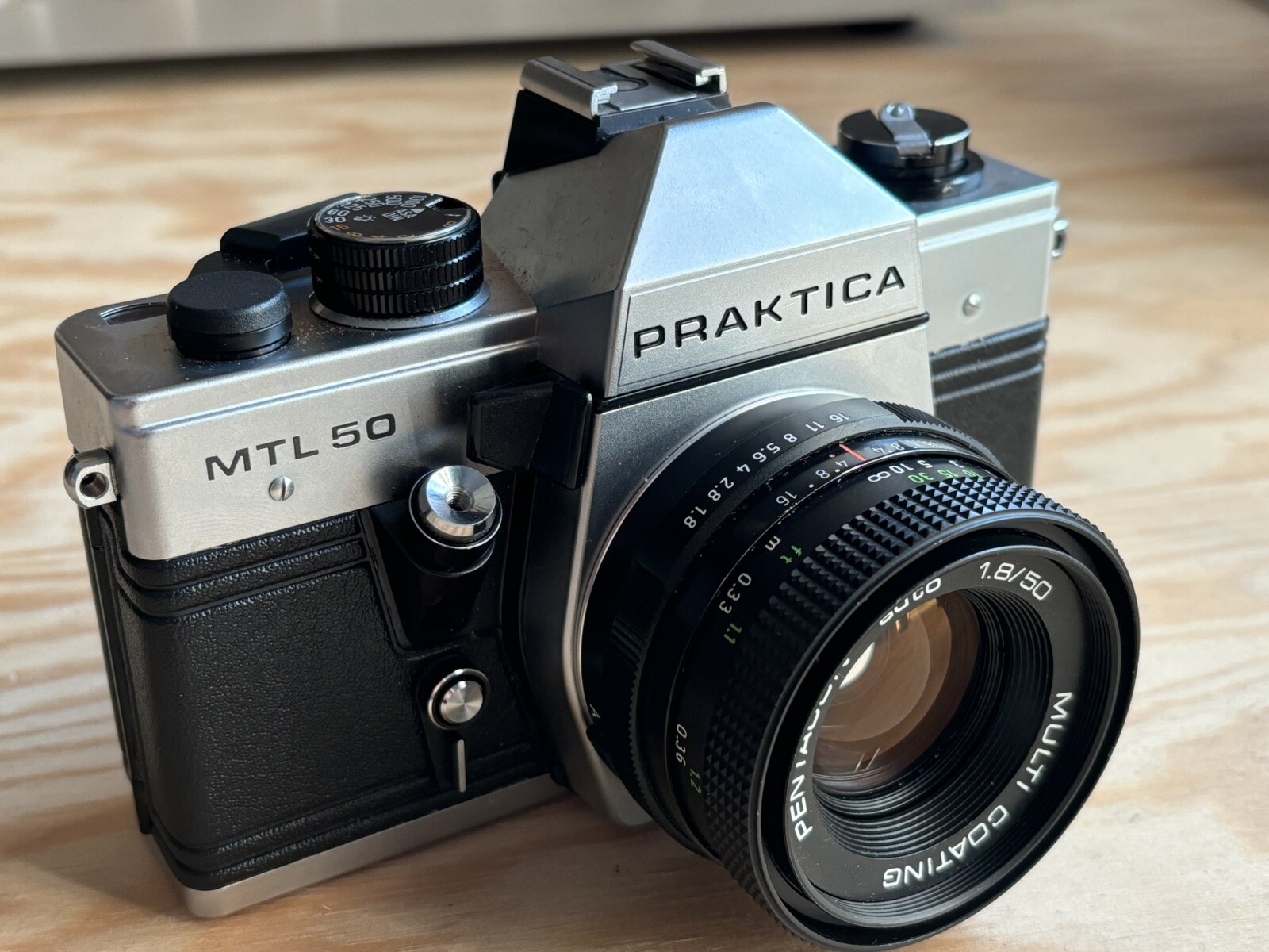 Praktica MTL 50 analog Kamera mit Pentacon auto 1.8/50mm