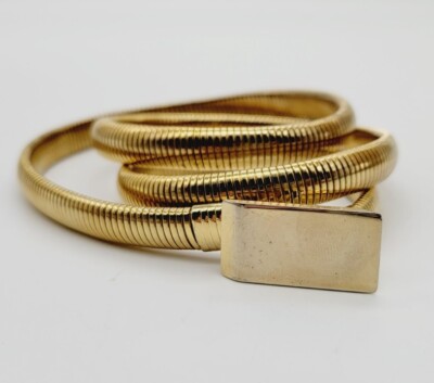 VTG Gold Tone Omega Stretch Belt - size Medium Omega Stretch Belt Fits 27 28 29 Gold Tone Classic Vintage  main image 3