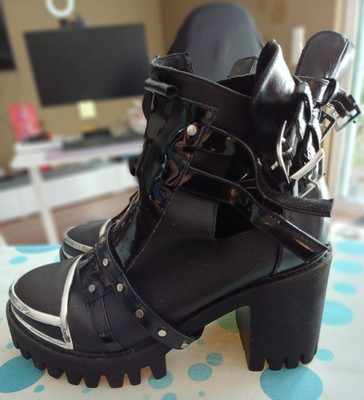 Disturbia Damen Stiefeletten Kunstleder schwarz Blockabsatz EU 40