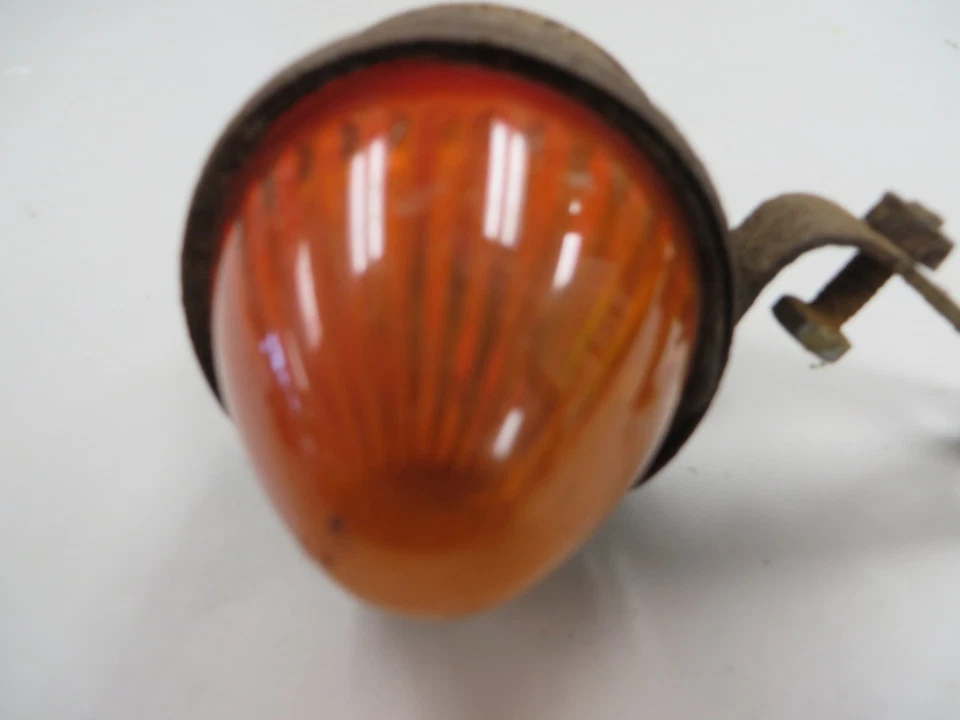 vintage red and amber marker lights with bracket. Foto 4 de 4