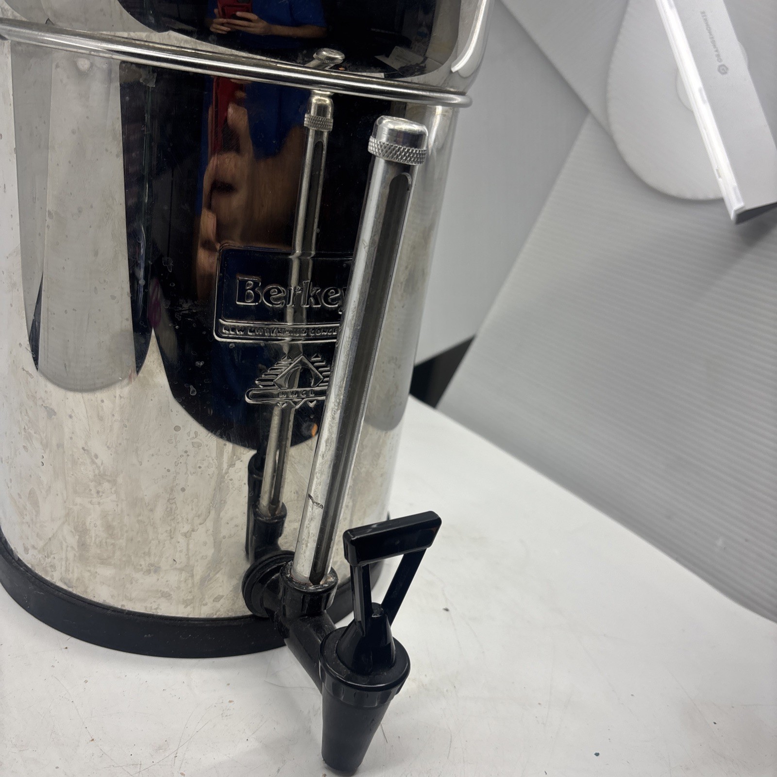 Big Berkey Water Filter System W/ 4 Black Berkey Filters 2.25 Gallons  NO LID