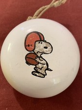 Vintage United Feature Syndicate Snoopy Yo Yo
