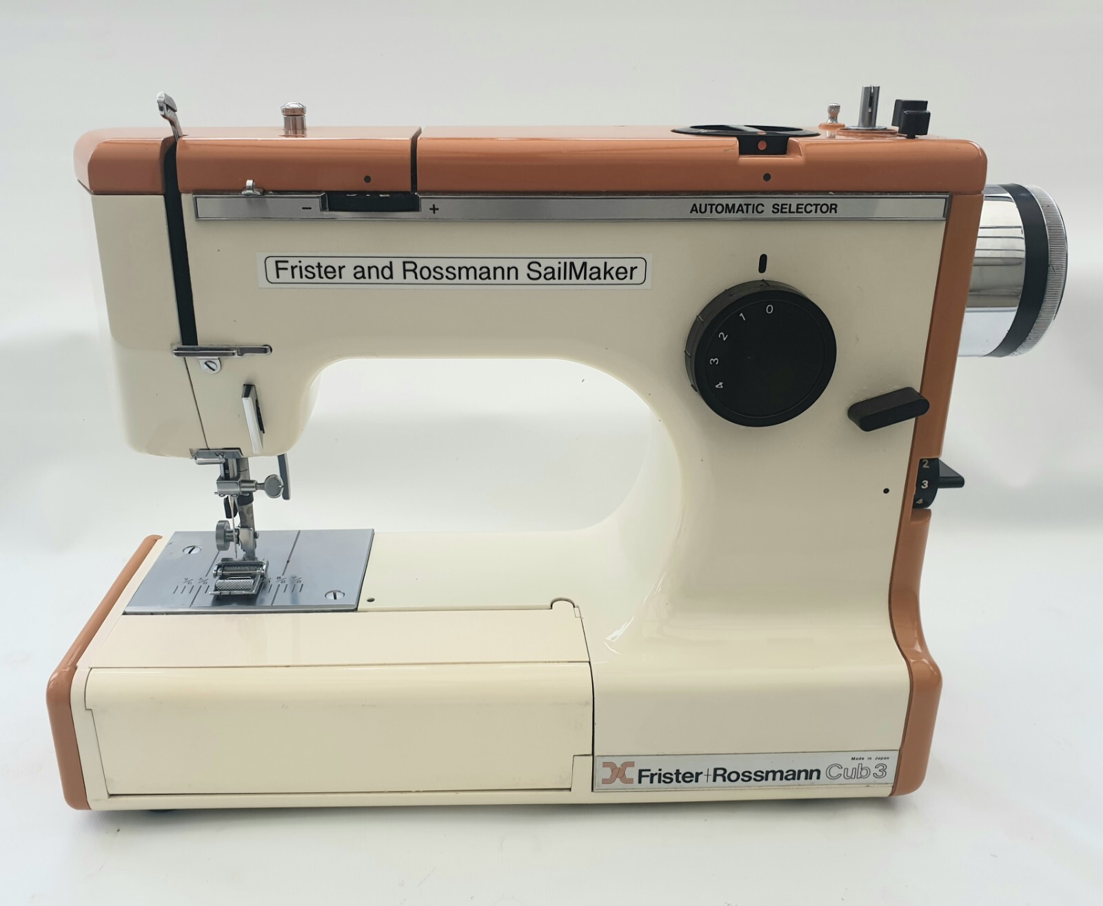 Frister & Rossmann SAILMAKER Sewing Machine for Heavy Duty Canvas