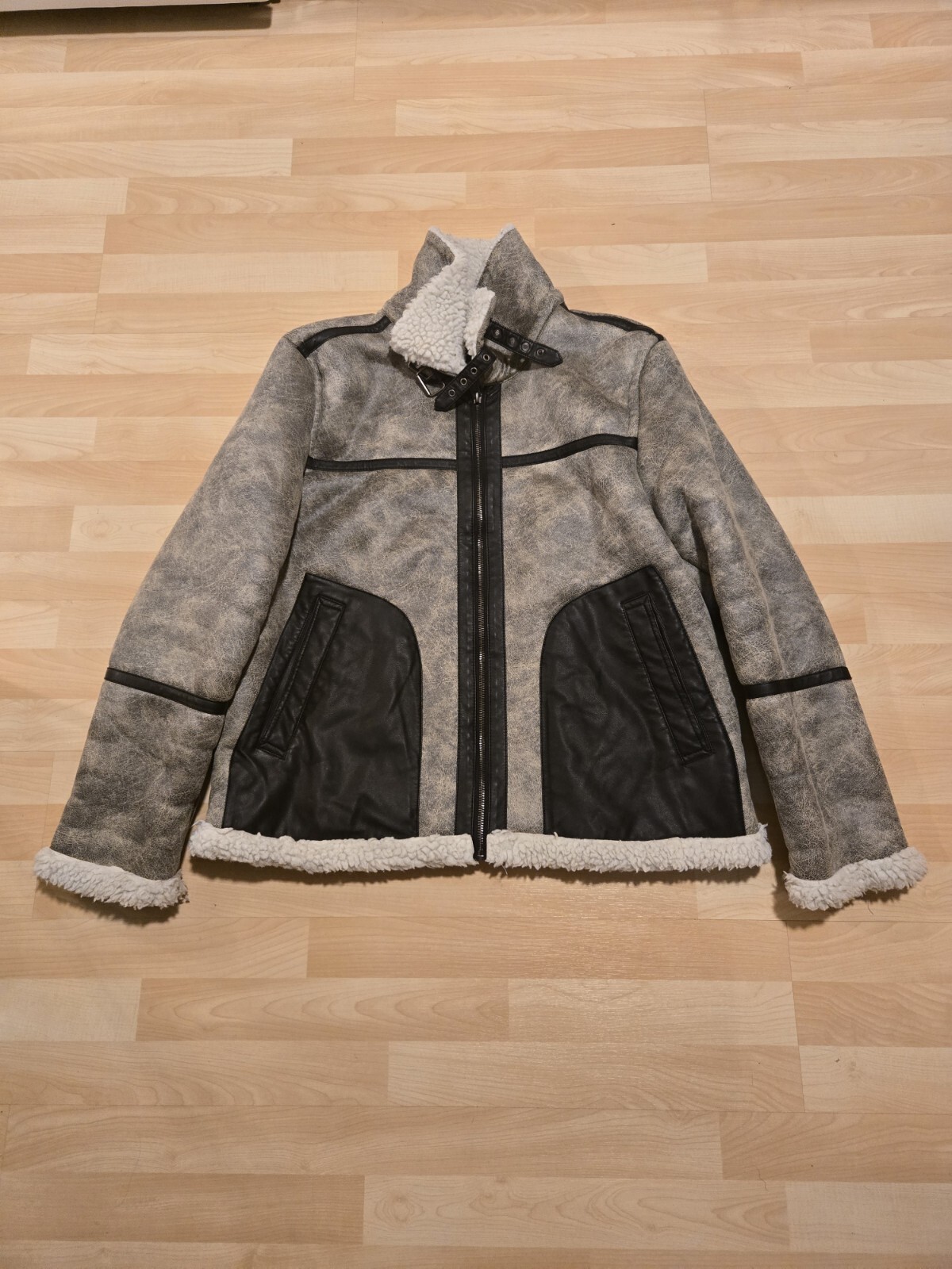 Tommy Hilfiger B-3 Bomber Jacket in XL - Classic Aviator Style