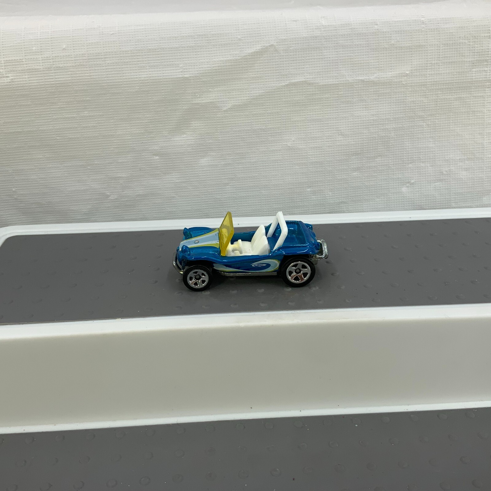 Picture 4 of 6