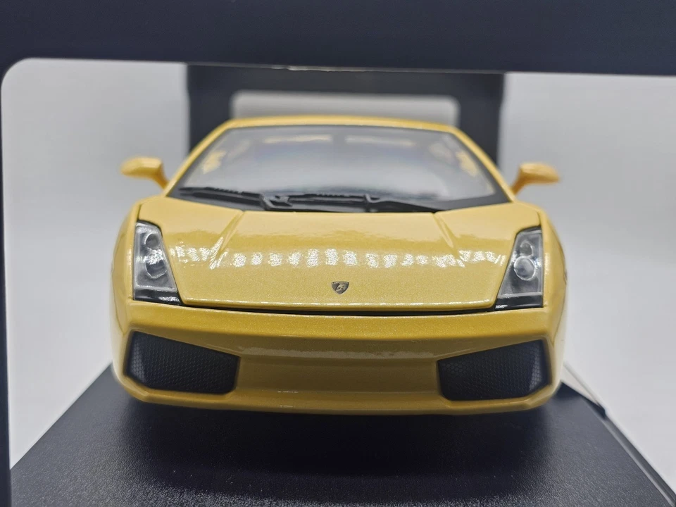 Lamborghini Gallardo Giallo 1:18 Maisto Special Edit. In Box - Immagine 3 di 4