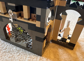 LEGO Harry Potter set 4704 - Chamber of the Winged Keys; 100% complete w box