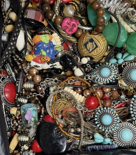 Huge 20 Pound Vintage to Now Costume Jewelry Good Use Wear Sell Craft Lot# GB36