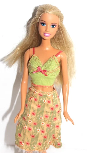 Fashion Fever Barbie doll mid 2000s Blonde open smile Re-dressed FLAWS