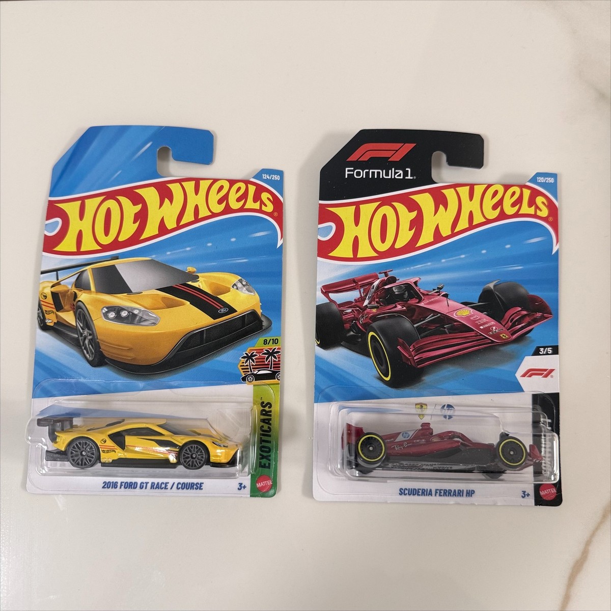 Hot Wheels 2026 Scuderia Ferrari HP F1 & Ford GT Race Treasure
