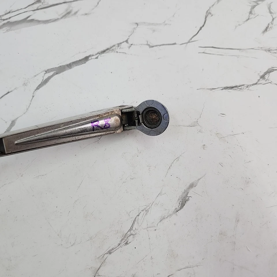 1963 Oldsmobile Cutlass F85 destro cromado frontal 14 polegadas braço limpador de para-brisa usado original de fábrica - Imagem 4 de 4