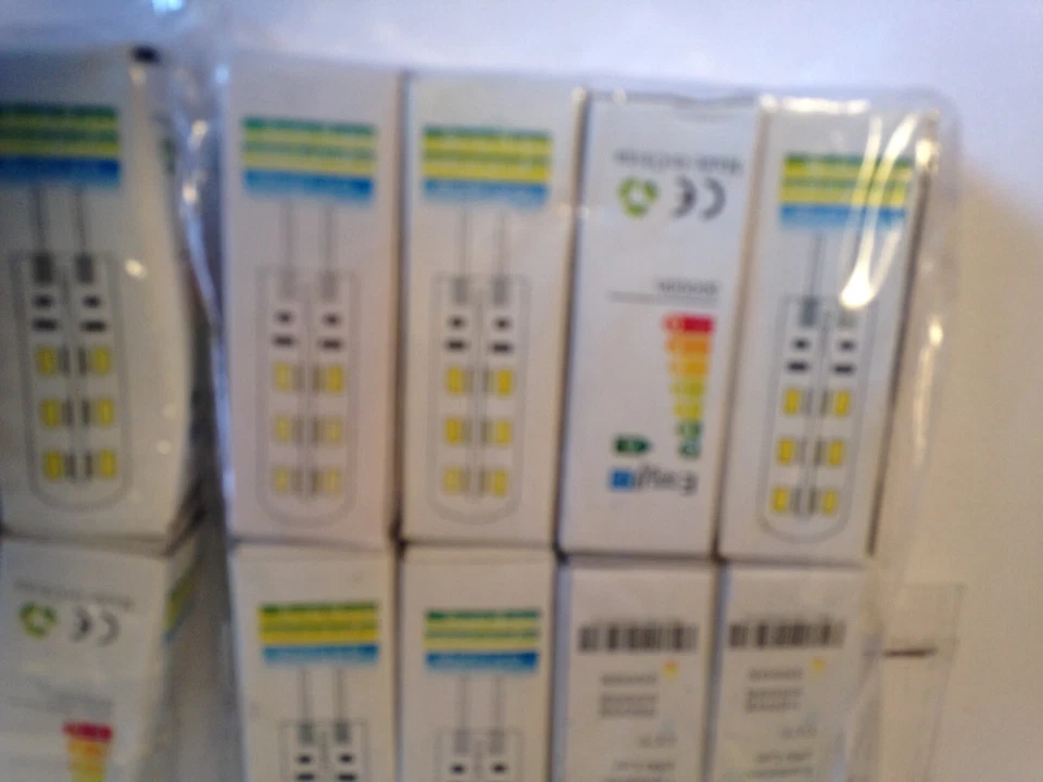 16 Pack 12V LED-G4 bulbs NEW - Image 2 of 4