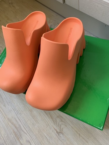 Zuecos Bottega Veneta Goma Flash Naranja UK3 EUR 36 se adapta a 37 Nuevos en Caja - Imagen 8 de 11