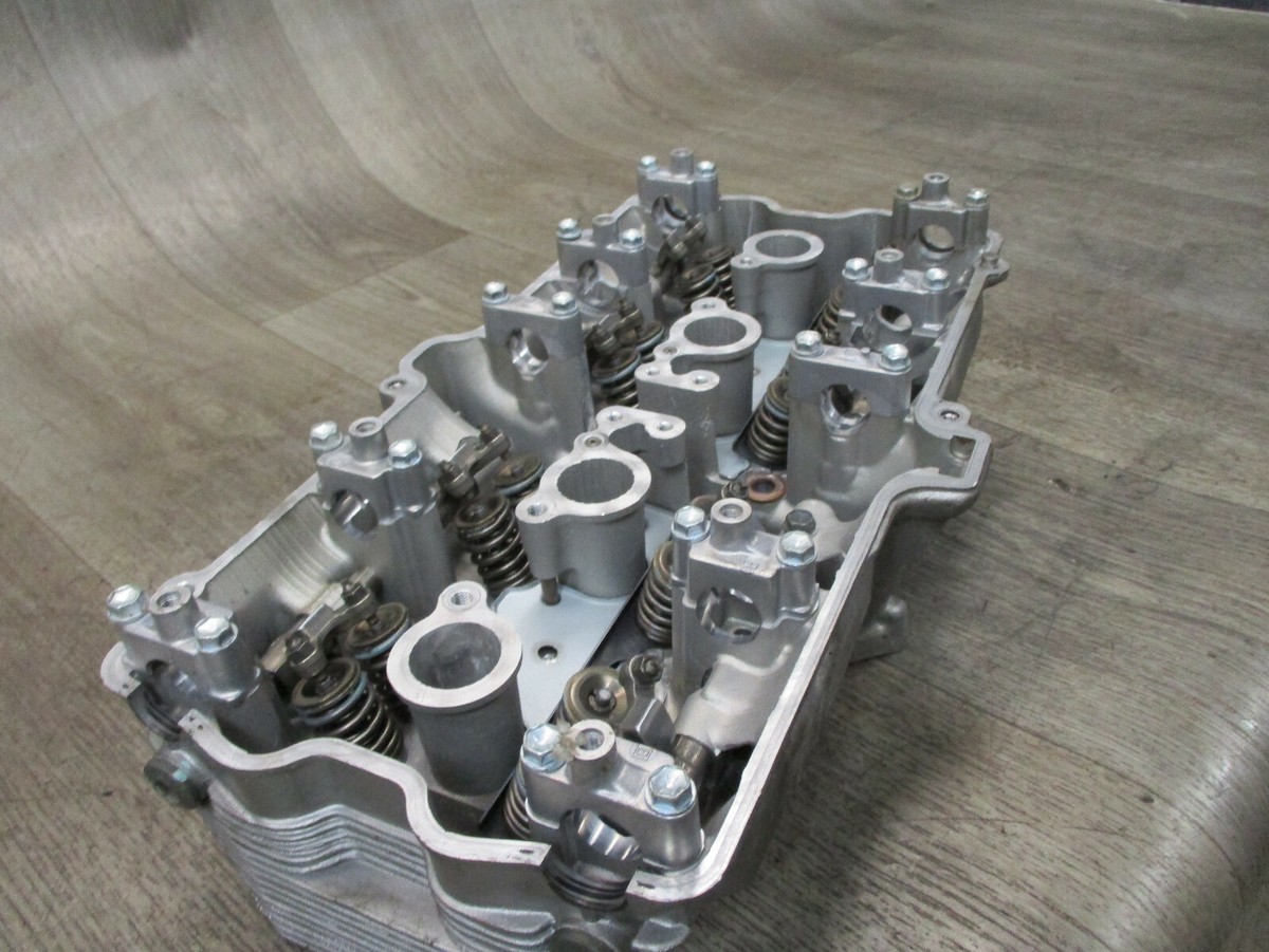 04 2004 Suzuki Katana 600 65x fk4 Motorcycle Engine Cylinder Head