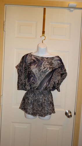 Miley Cyrus Max Azria Animal Print Purple, Gray & Black Drop Waist Blouse Size S - Picture 2 of 6