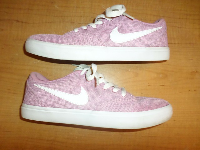 nike sb check pink