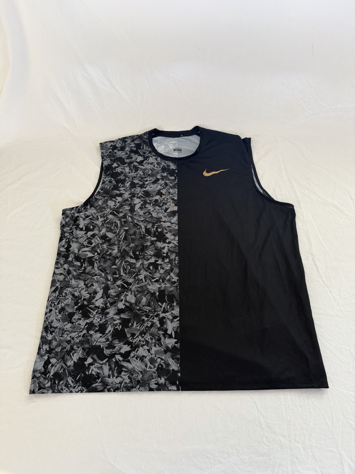 Nike Pro Elite Aeroswift Running singlet black gold