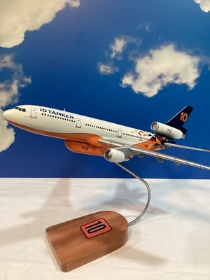 Douglas DC-10 Air Tanker  scale model aircraft