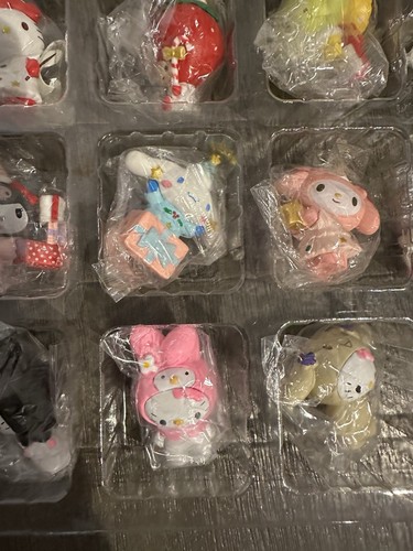 Hello Kitty Christmas Advent Calendar Countdown 24 Days Toys New In Package - Picture 13 of 15