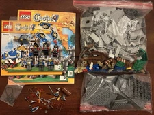 LEGO King's Castle 70404 99.9% Complete Missing 2 Pieces (Head and Legs to King)