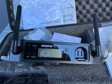 Shure GLXD4 Dual Band Vocal Wireless Micropho...