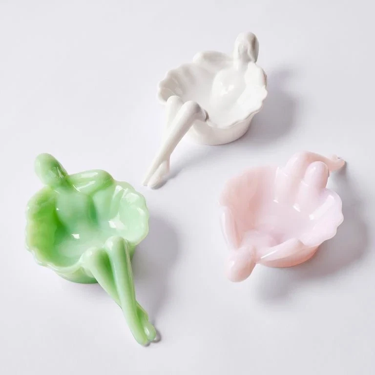 White Bathing Beauty Soap or Trinket Dish - Image 3 of 3