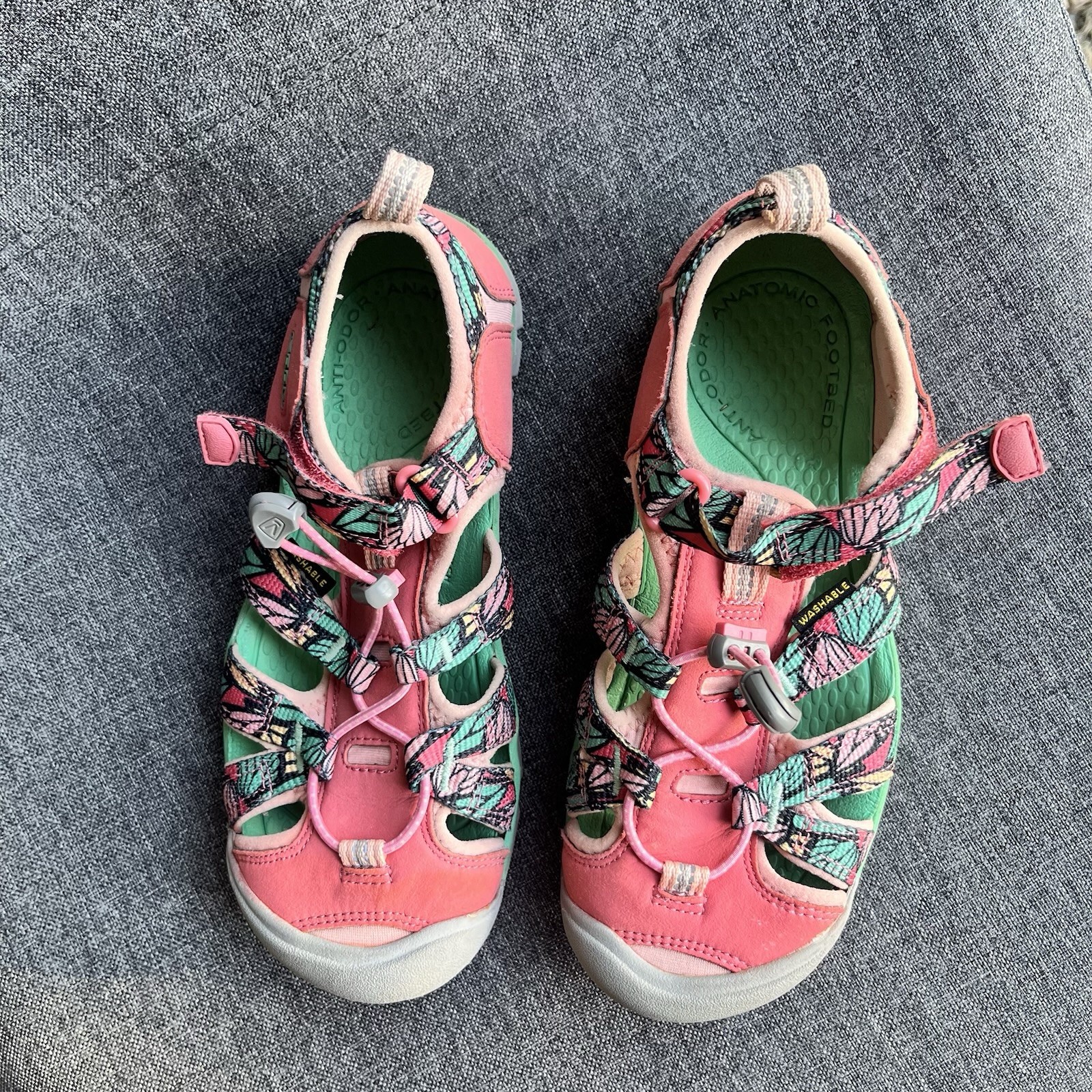 Sandali da bambino KEEN Seacamp II taglia 3 verde rosa scarpe da trekking acqua usati in ottime condizioni farfalla