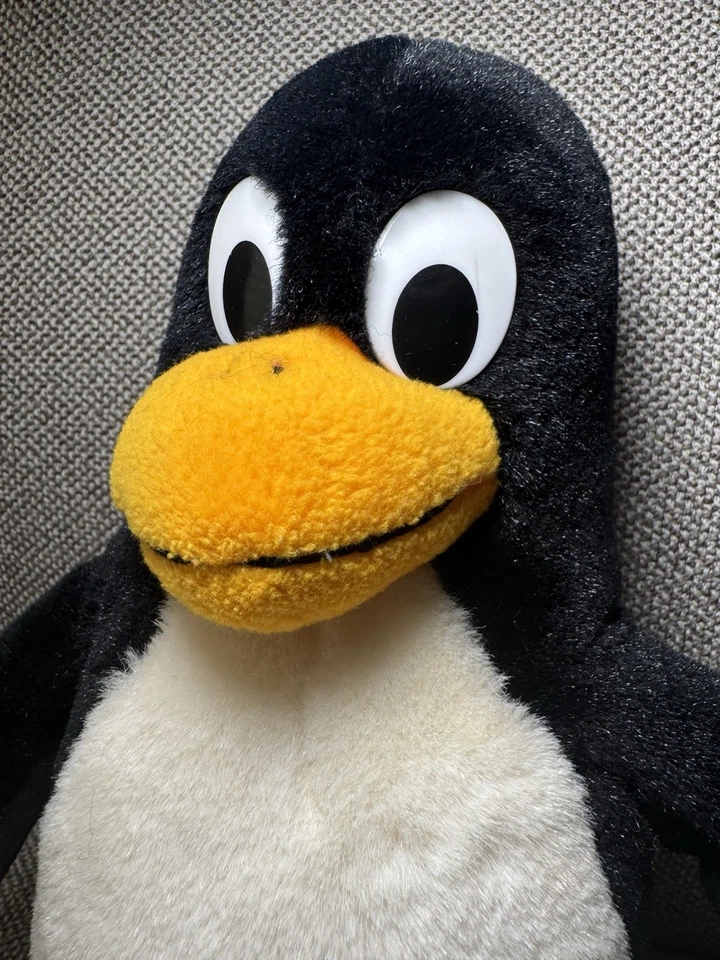 Linux Tux Penguin Power Plush Vintage 1998 Mascot 13” NOS With Tag - Image 3 of 4
