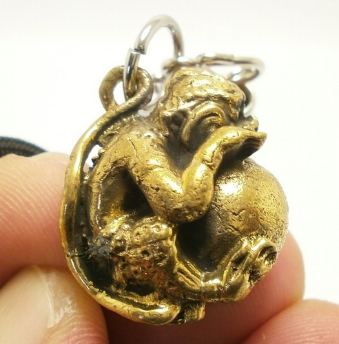 LORD HANUMAN MONKEY MAGIC BALL MUAY THAI AMULET LIFE PROTECTION PENDANT NECKLACE - Picture 8 of 12