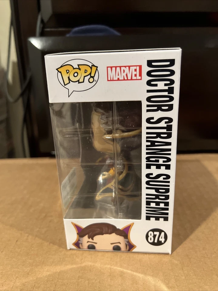 Funko Pop! Doctor Strange Supreme 874 GITD exclusivo de Amazon Foto 2 de 4