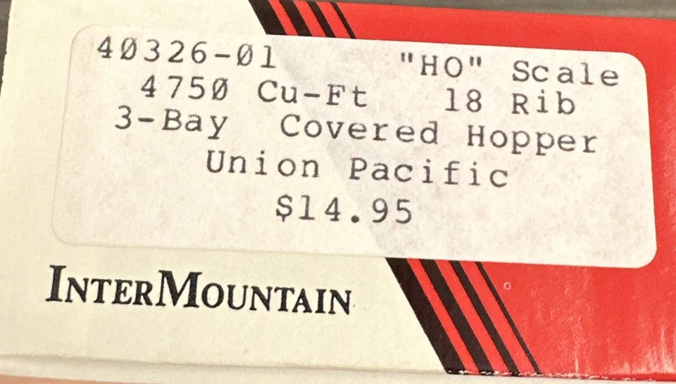 Intermountain Railway HO Kit 40326-01 4750 Cu Ft Cov Hopper Union Pacific NIB - Image 2 of 4