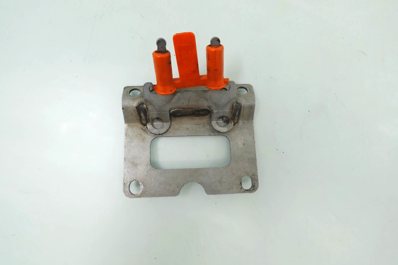 2001-2002 Sea-Doo GTI LE / GTS 717 / 720 OEM Air Box Bracket Support 270000505