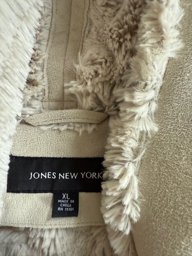 Jones New York Faux Suede Hooded Toggle Coat Womens Beige - Picture 4 of 7