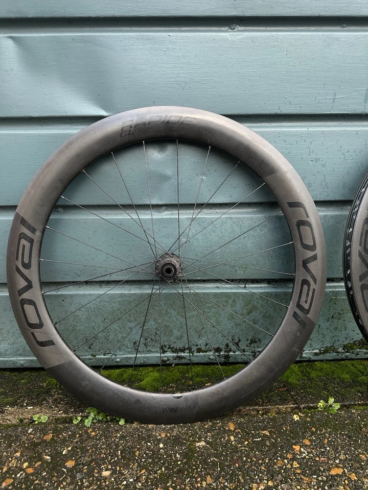 Specialized Roval Rapide CL Carbon Road Bike Disc Wheelset 700c DT Swiss hubs  - Image 3 of 4