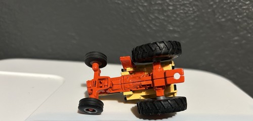ERTL Case 1370 Tractor With Cab. 1/64 Scale - Picture 5 of 5