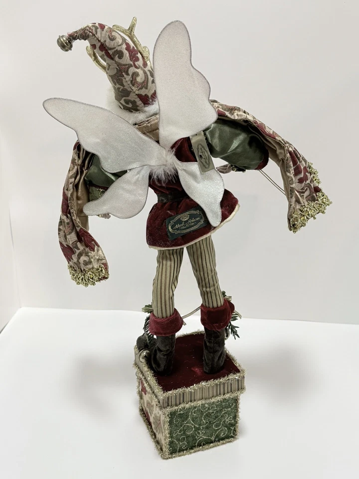 "Adorno de Navidad de hadas con soporte para medias Mark Roberts 19"""  Foto 2 de 4