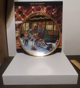 Boxed Holiday Tradition Deck the Harley Davidson Collection Plate #133 of 5000