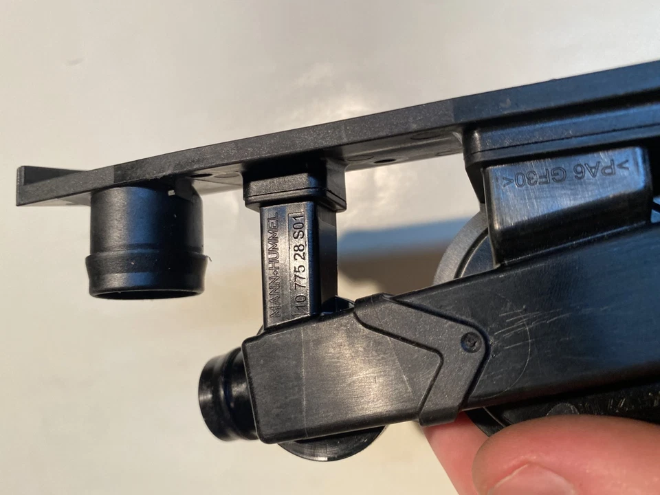 2006-2015 Audi A3, A4, TT, Quattro двигатель картер вентиляционный клапан OEM новый 6f129101p - Изображение 4 из 4