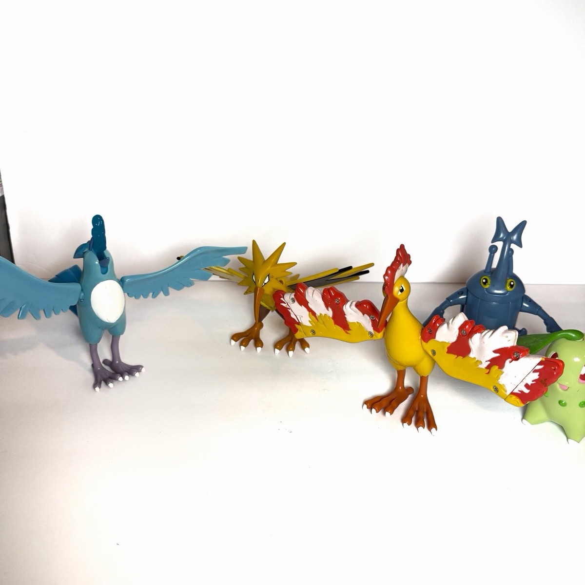 Vintage 2000 Hasbro Pokemon Combat Figure Lot x5- Zapdos Moltres
