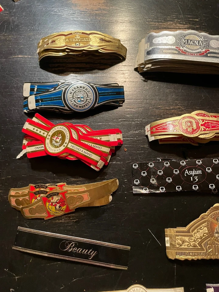 Lote de cientos de envolturas vintage de bandas de cigarros para coleccionar o arte de varias marcas Foto 2 de 4
