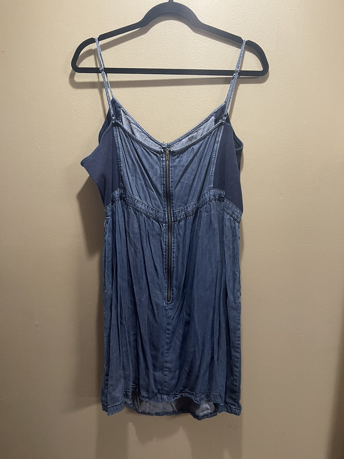 Picture 4 of 5