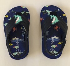 NEW Toddlers CAT JACK Navy Shark Flip Flop Sandals Boy s Size Small 5/6